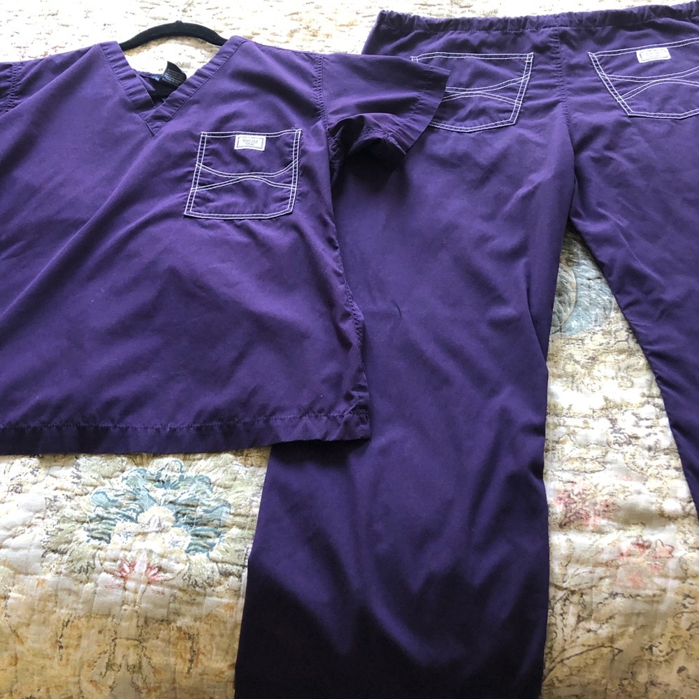 Blue Sky Classic Shelby Scrub Top and Pants - S